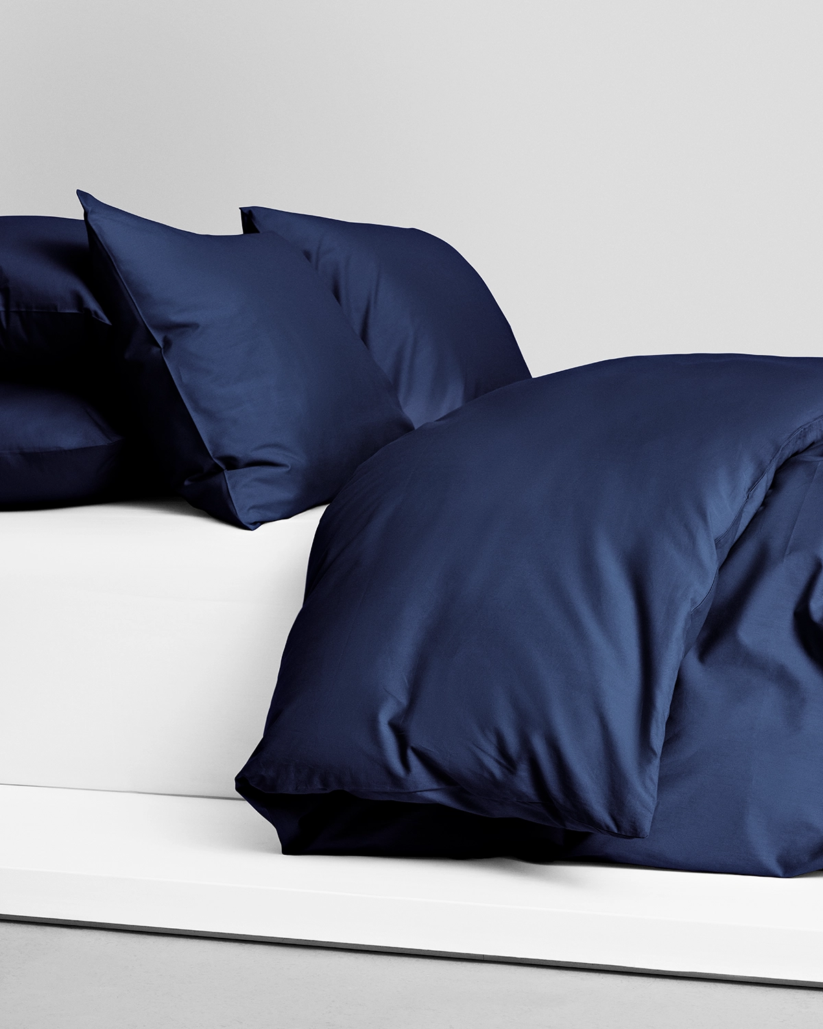Påslakan och örngott Naked Percale Deep Blue 250 TC i ekologisk egyptisk bomull, Ogland